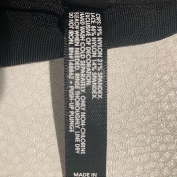 TORRID SZ 48D Set of 2 Push Up Plunge Front Closure Lace Razor Back  Bras NEW - Picture 7 of 13